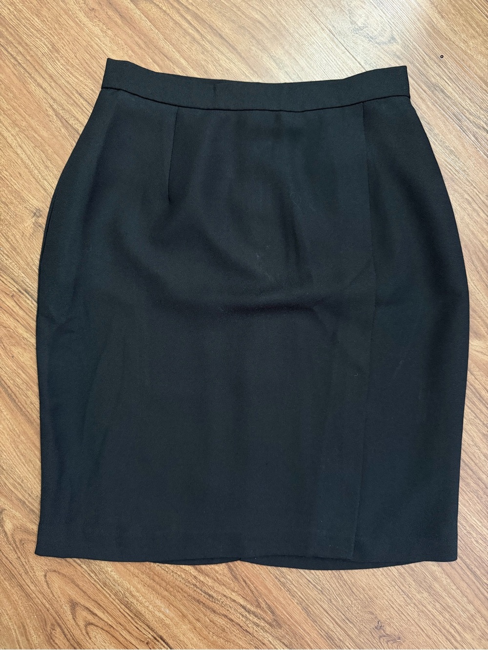 Sleek Black Midi Pencil Skirt